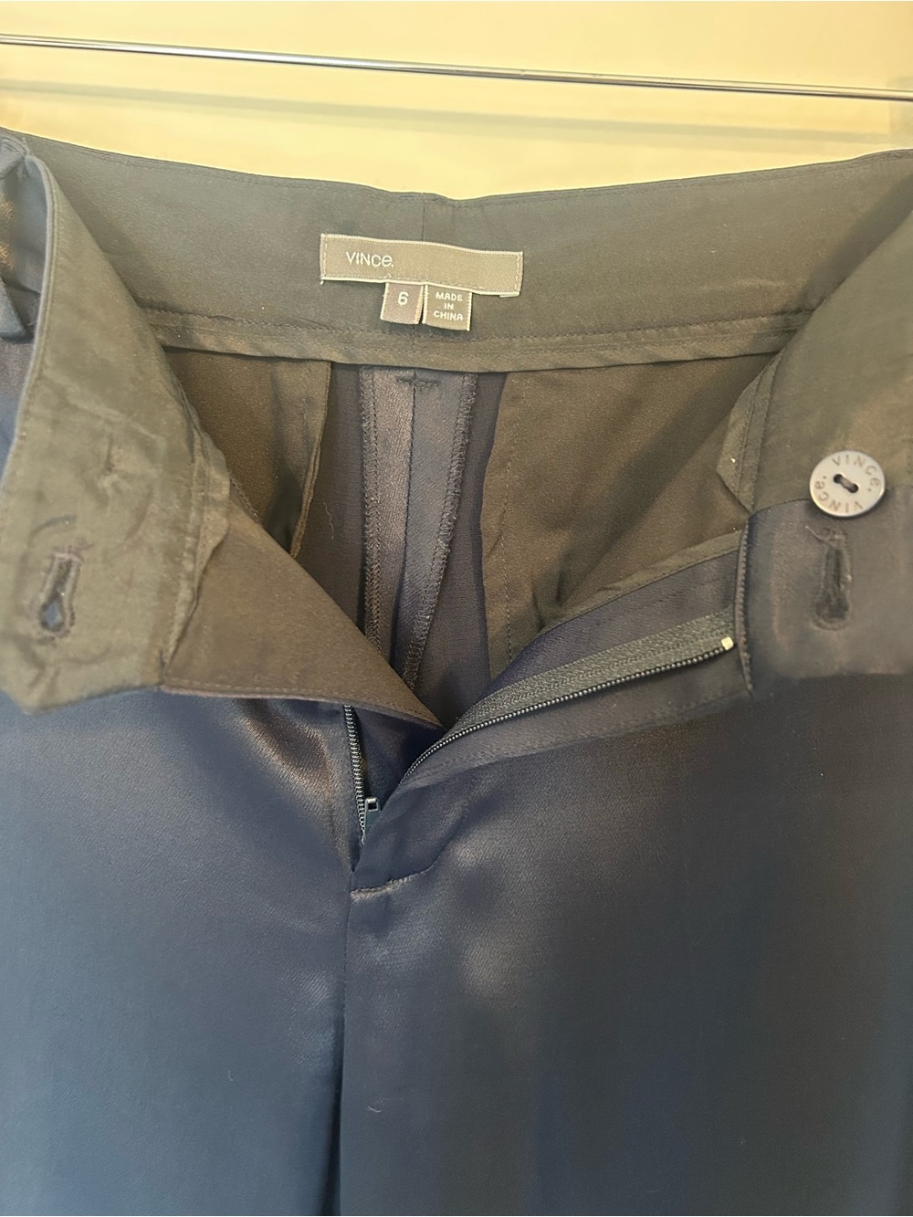 Vince Navy Blue Satin-like Trousers Dress Pants Size 6 Old Money Quiet Luxury - Picture 2 of 6